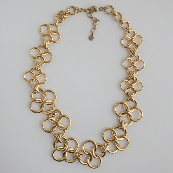 Stella & Dot Crosby Links Necklace Brushed Matte Gold Tone Floral Shape Pendant - Picture 9 of 11